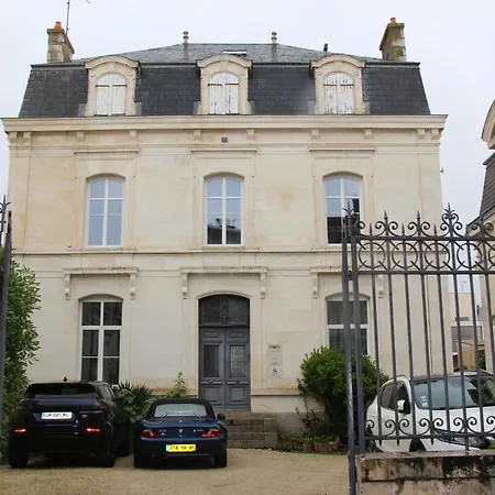 Entièrement Rénové De 100 M2 à 2 Pas De La * Les Sables-dʼOlonne